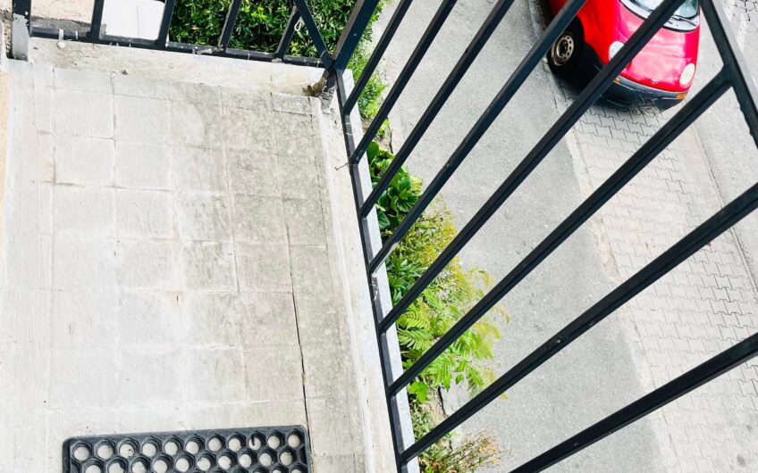 ￼Exkluzívne na predaj slnečný 2-izb. byt s loggiou a balkónom
