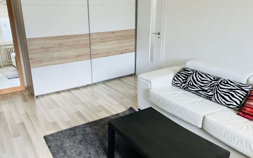 ￼Exkluzívne na predaj slnečný 2-izb. byt s loggiou a balkónom