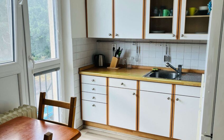 ￼Exkluzívne na predaj slnečný 2-izb. byt s loggiou a balkónom