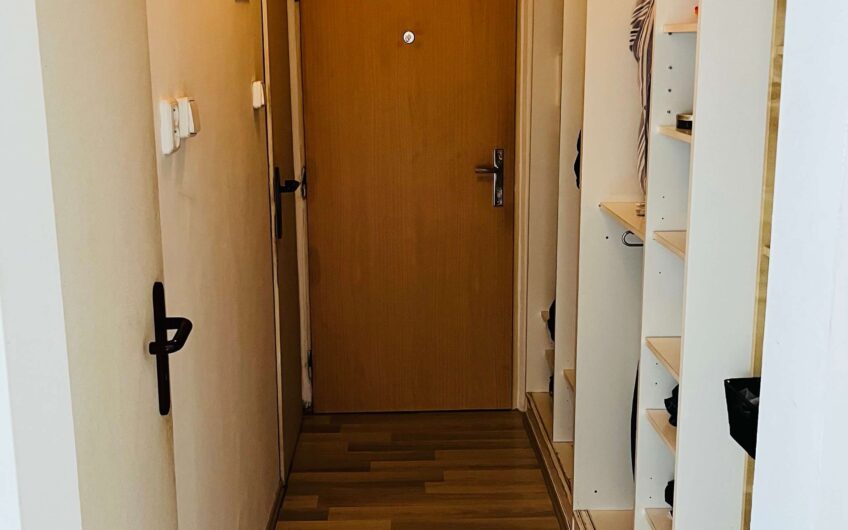 ￼Exkluzívne na predaj slnečný 2-izb. byt s loggiou a balkónom