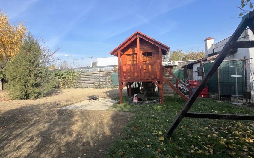 Predám pozemok s chatkou – ideálne pre vašu záhradu a oddych, prípadne investícia na výstavbu